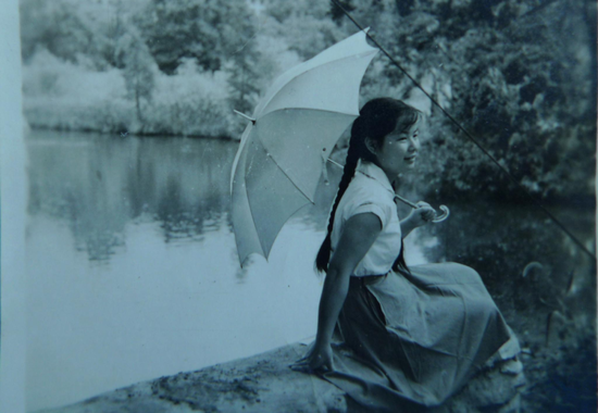 图｜1962 年武汉大学时期的张俐娜