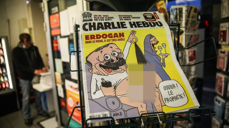 《查理周刊》最新封面（图源：EURACTIV）