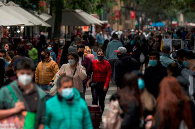 △图：智利首都圣地亚哥市中心步行街。来源：智利《日报》网站